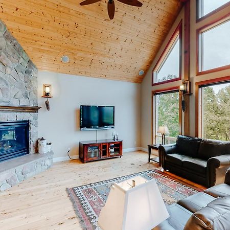 The Lodge At Diamond Woods 유진 외부 사진